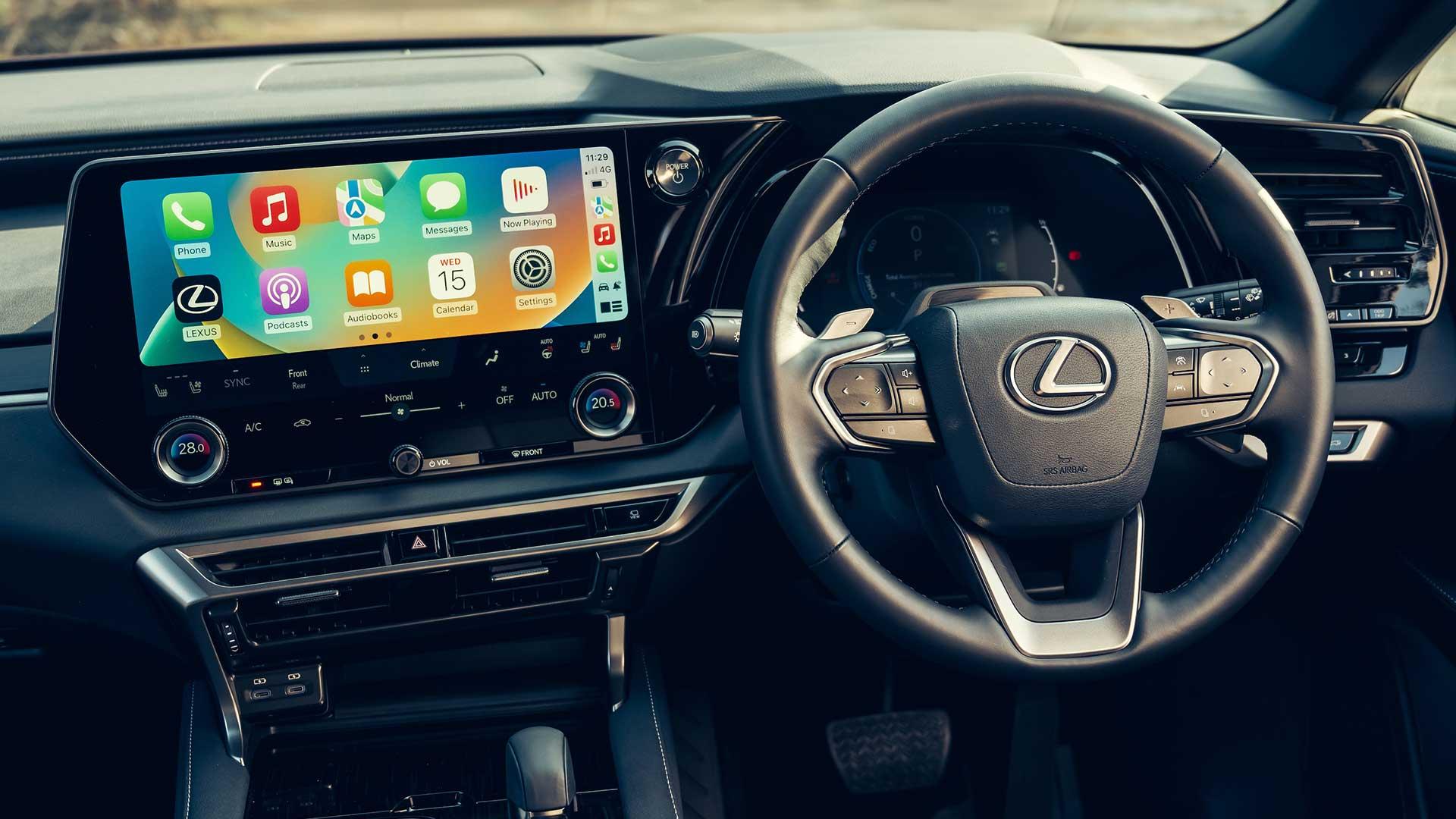Lexus RX 450h+ (2023) interieur