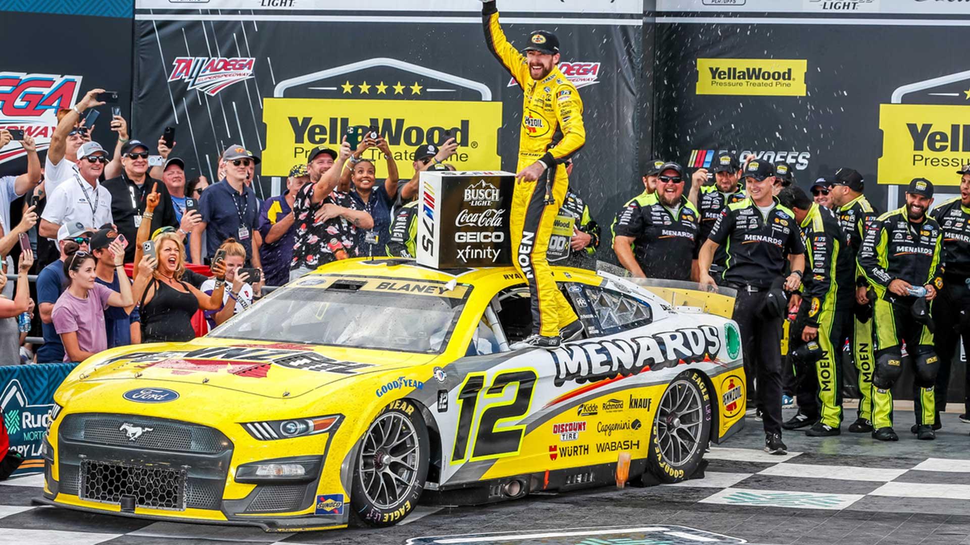 Ryan Blaney op Mustang van Team Penske (NASCAR)