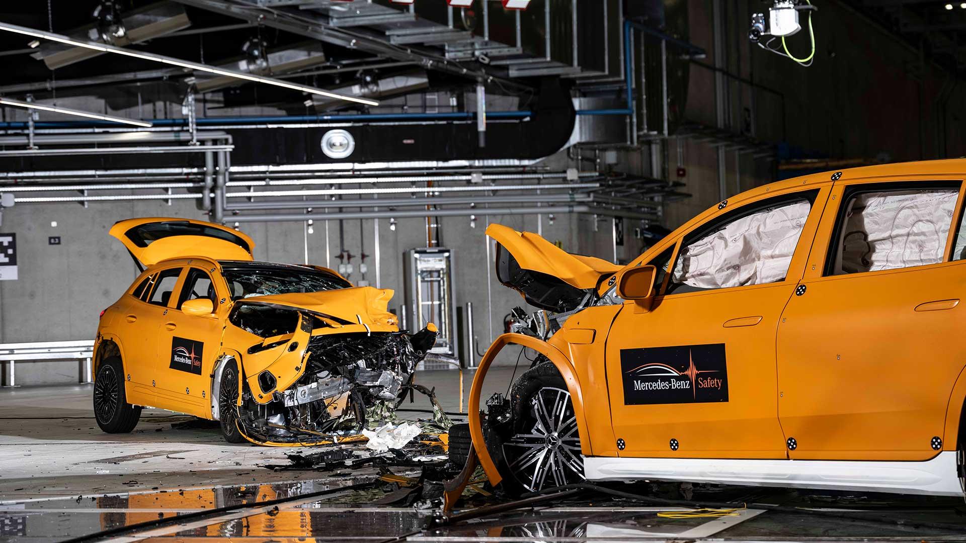 Mercedes crashtest Mercedes EQS SUV Mercedes EQA