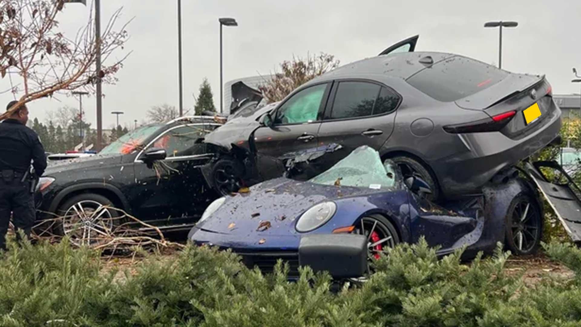 Man brengt Alfa Giulia naar dealer voor kleine reparaties, vindt hem bovenop een Porsche terug