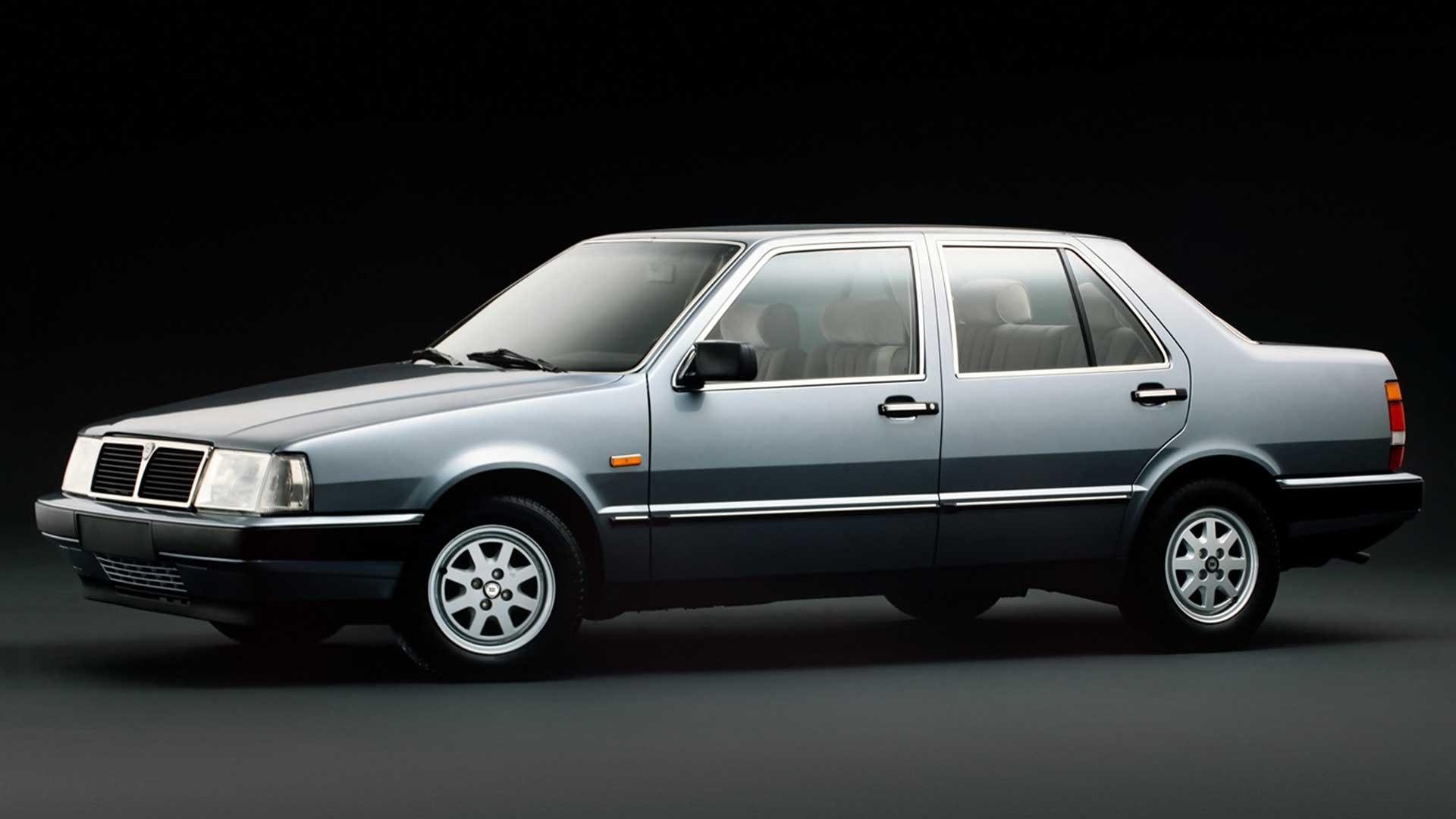 Лянча автомобиль 2024. Лянча седан 1985. Lancia Thema 2. Lancia Thema 1984. Лянча седан 1986.