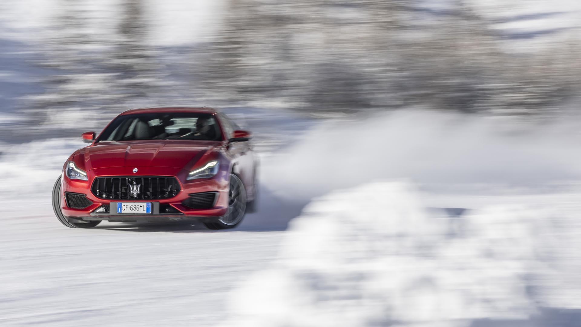 Top Gear Magazine 224 content: farewell Maserati V8 in the snow