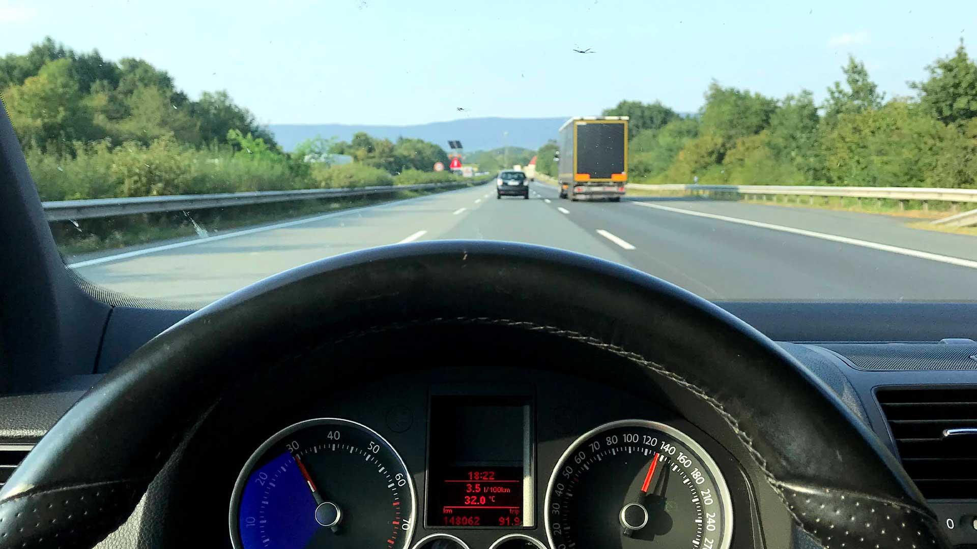 VW Golf 5 op de Autobahn snelweg