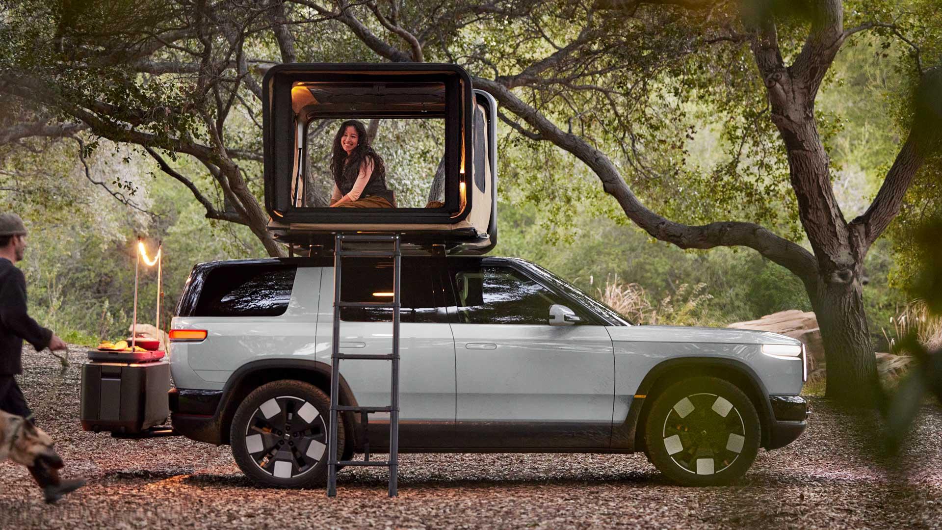 Rivian R2 Daktent