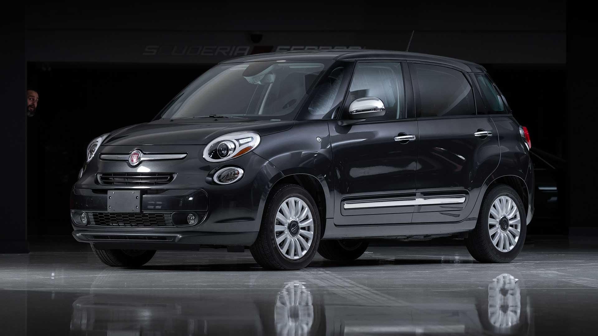 Fiat 500L van de paus