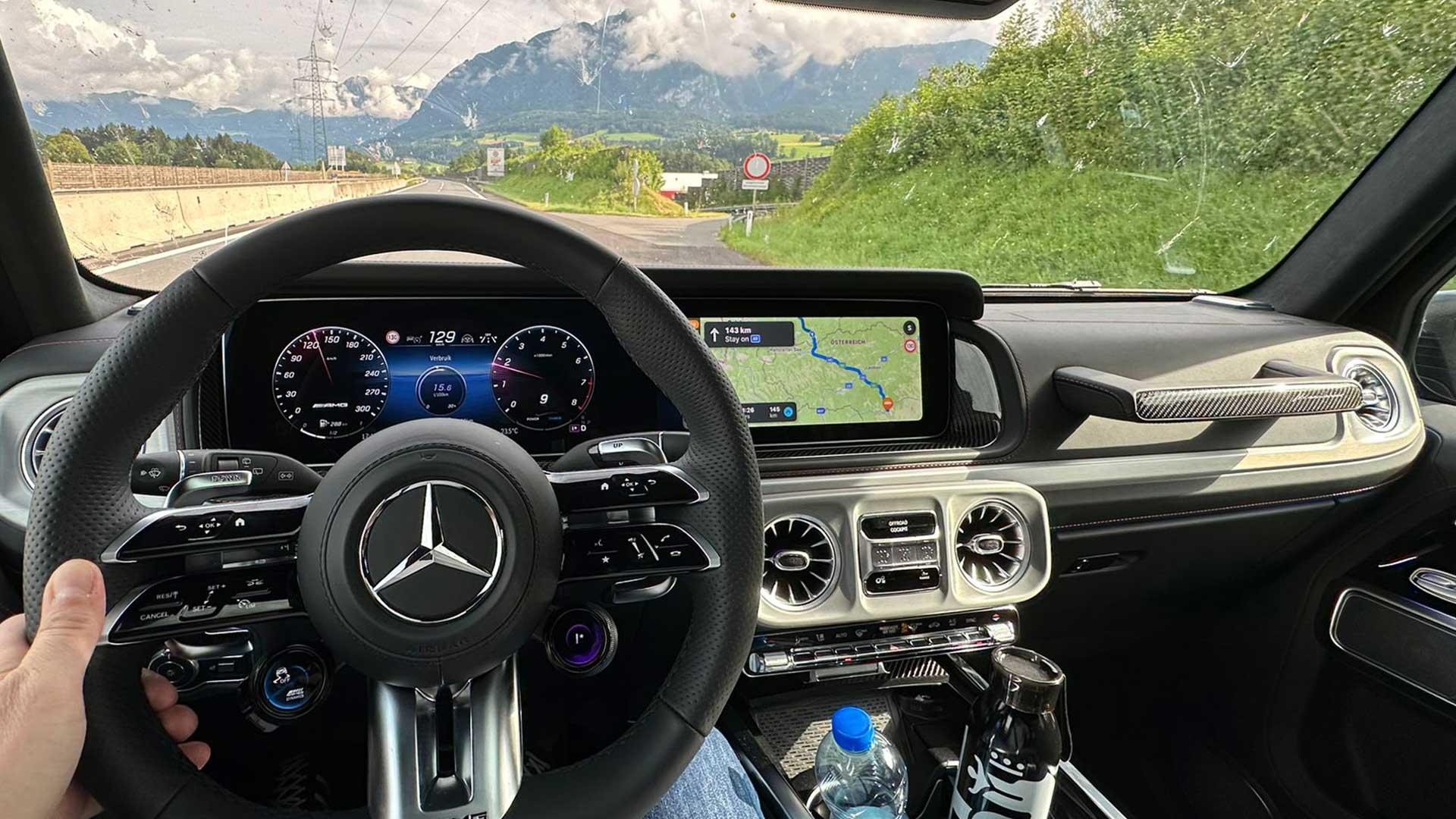 Mercedes G-klasse. Te hard rijden in Oostenrijk