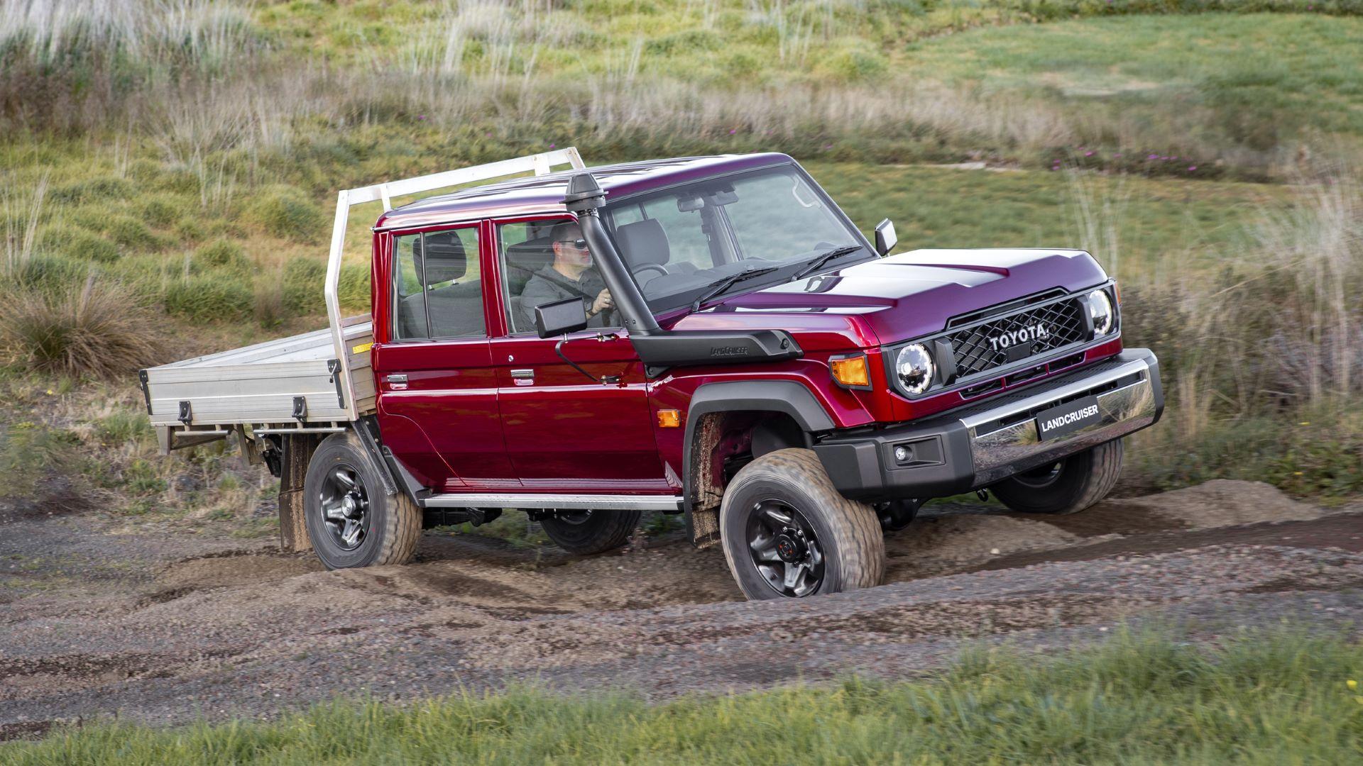 Toyota Land Cruiser 70 blubber