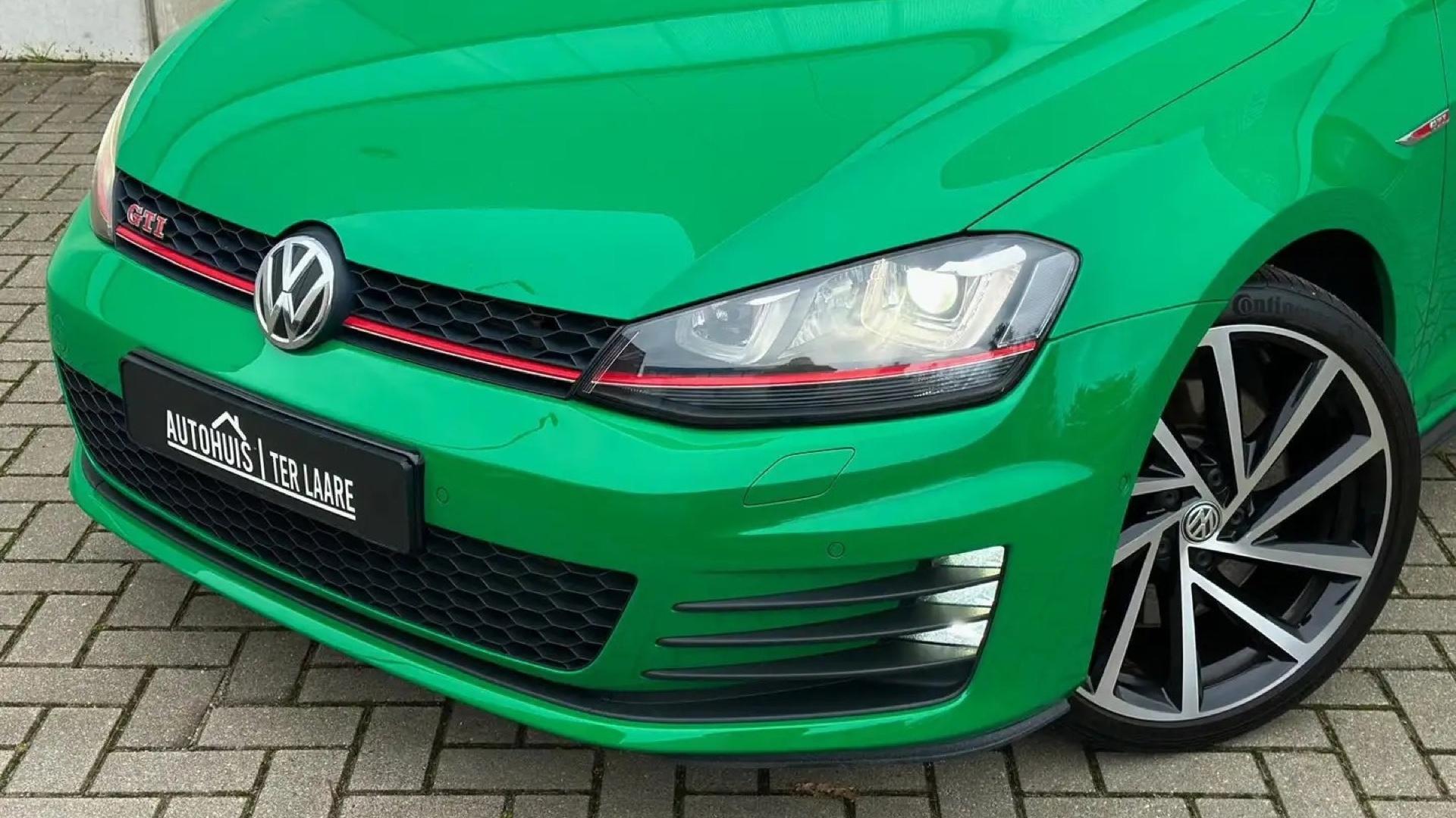 Volkswagen Golf GTI Performance groen (2016) zijkant koplamp links