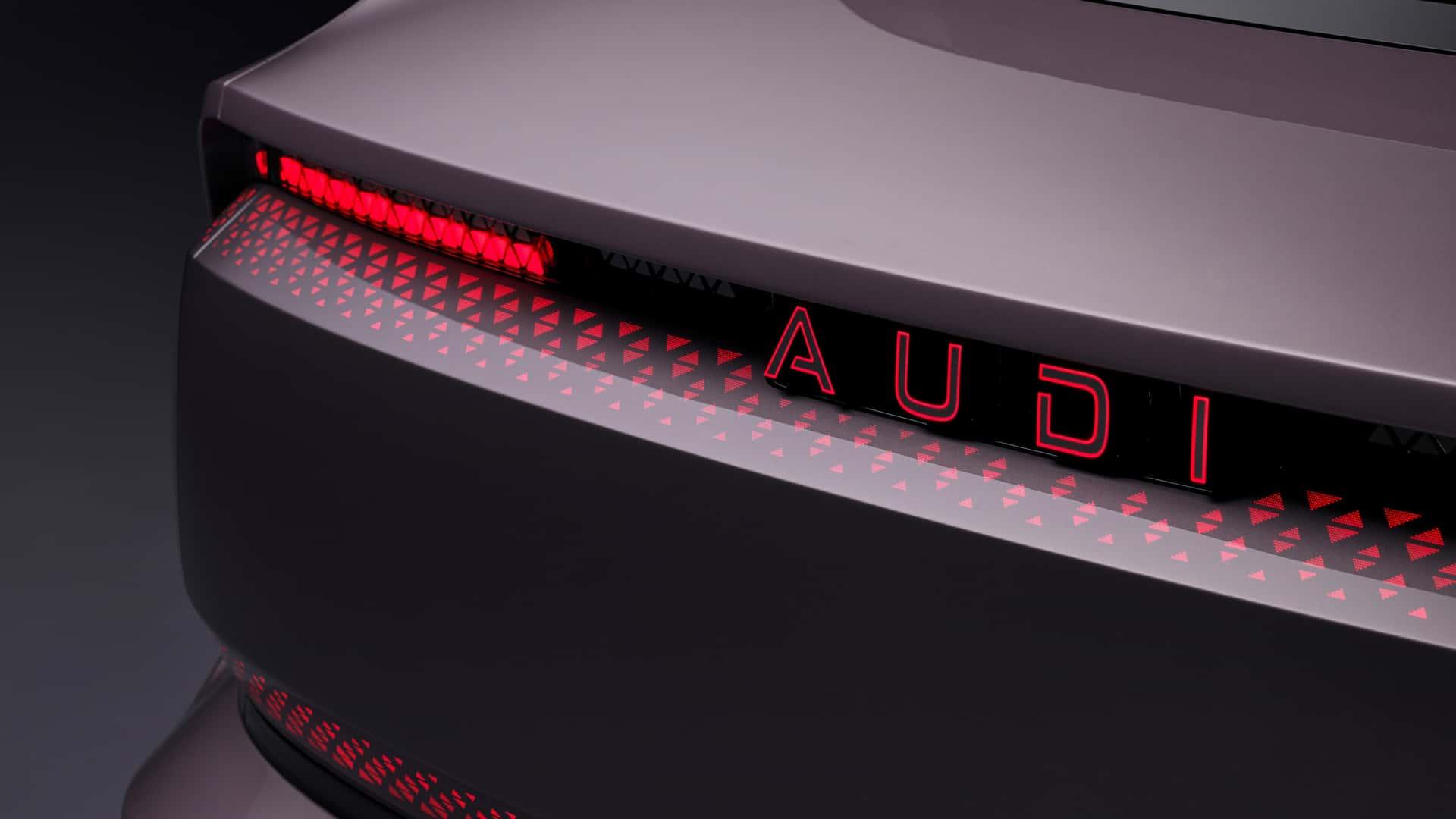 AUDI E concept (2024) roze badge