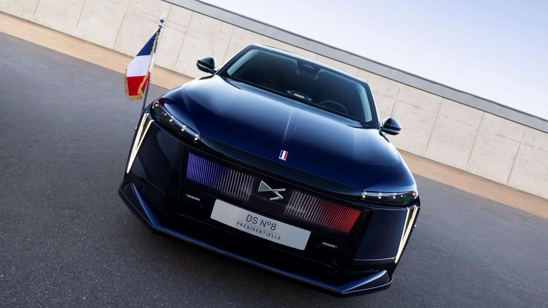 DS N°8 Présidentielle blauw 2025 voorkant