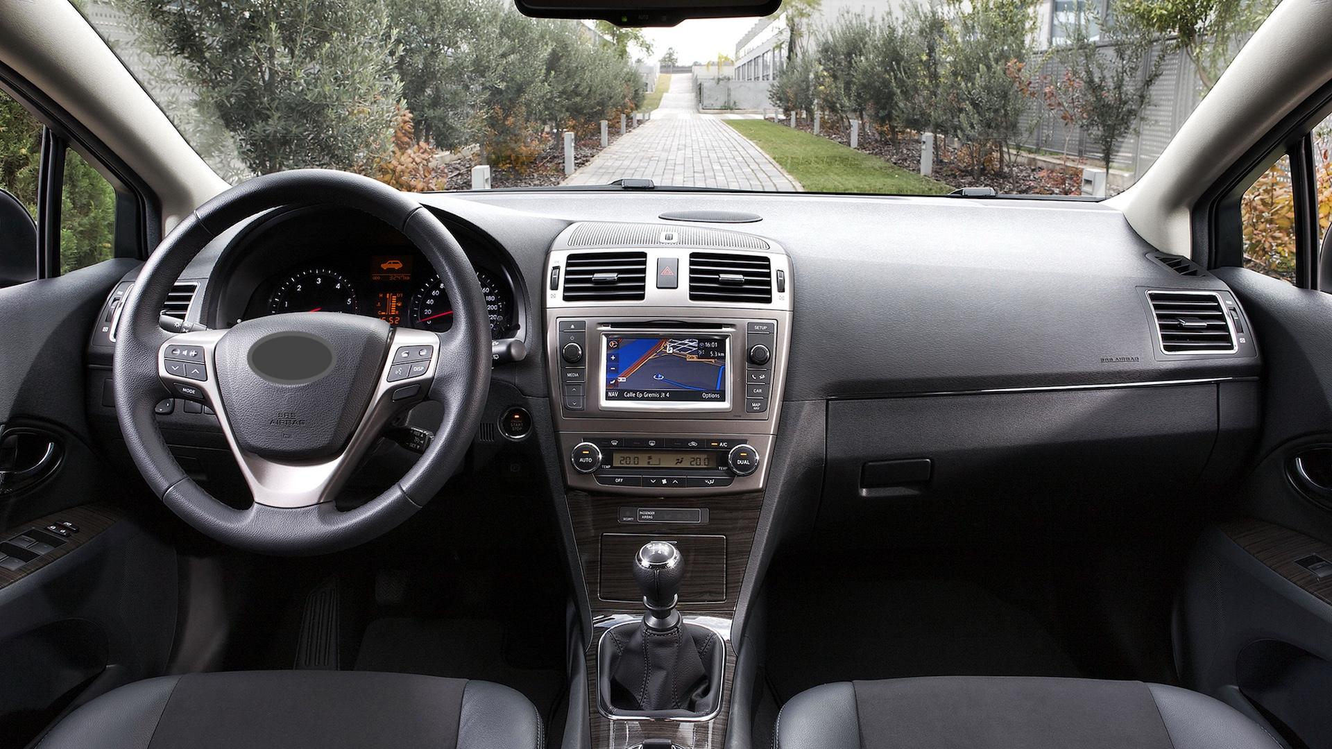 Toyota Avensis dashboard