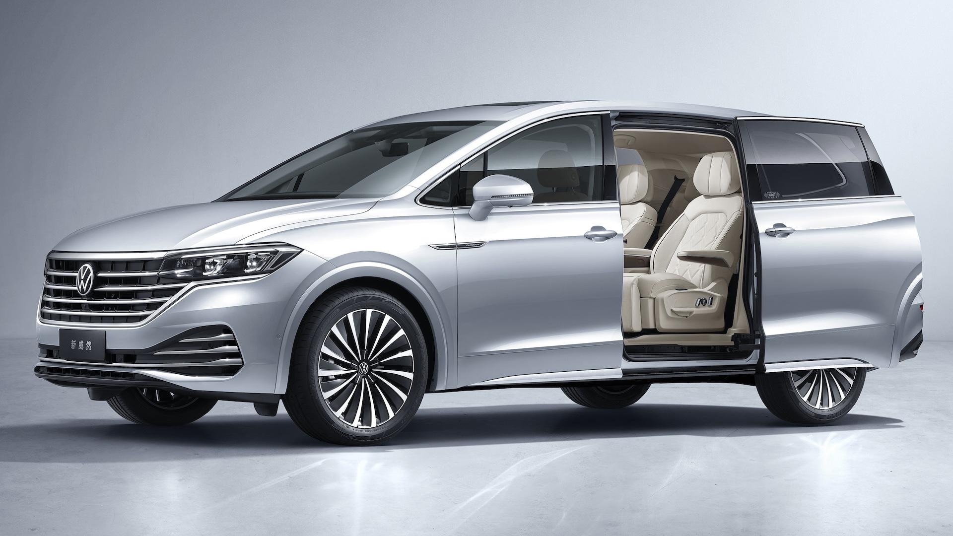 Volkswagen Viloran grijs (2021) zijkant links achter schuin, kan een voorbode zijn op de nieuwe Touran