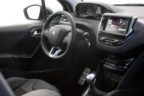 Peugeot 208 1.6 VTi Allure 5-deurs interieur (2012)