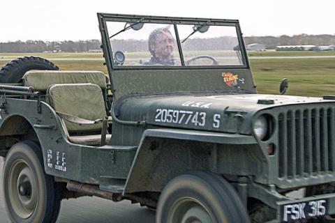 Richard Hammond in Willys Jeep