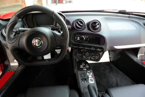 Alfa Romeo 4C interieur (2014)
