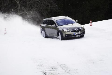 Opel Insignia Country Tourer (2014)