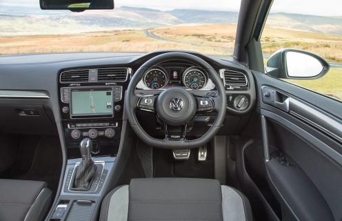 Volkswagen Golf R Interieur 2014