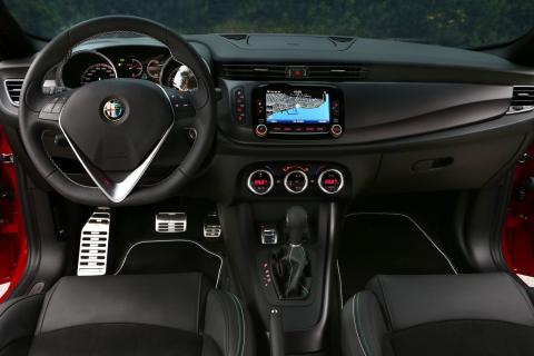 Alfa Romeo Qiuletta QV (2014)