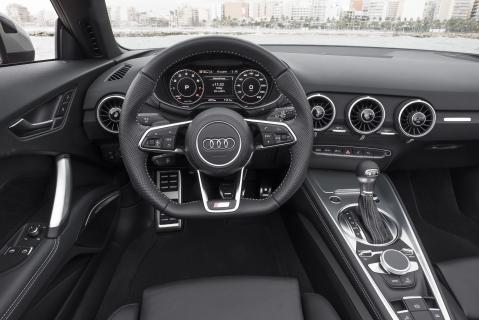 Audi TTS Roadster interieur (2015)