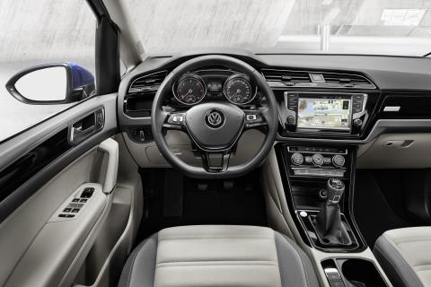 Volkswagen Touran 1.4 TSI DSG highline (2) 2015 interieur