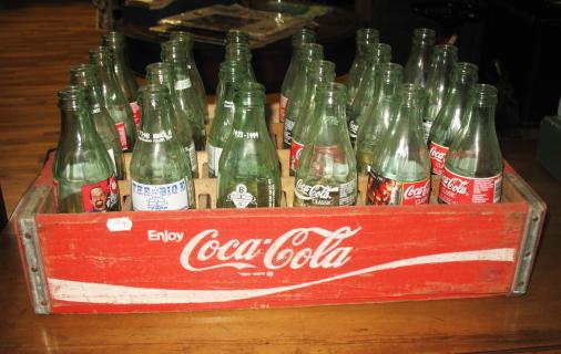 Designuitstapjes: Coca-Cola flesjes door Raymond Loewry