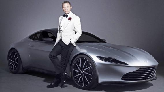 In welke auto rijdt James Bond