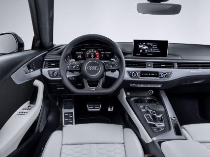 Audi RS 4 Avant 2017