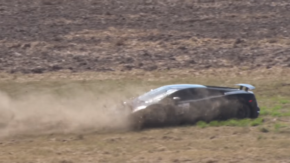 Lamborghini met 2.000 pk crasht bij 320 km/u