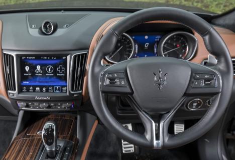 Maserati Levante S GranSport interieur (2018)