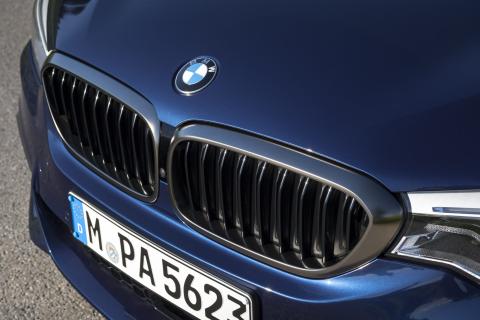 BMW M550d xDrive grille (2018)
