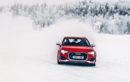 Audi RS4 Sneeuwpret