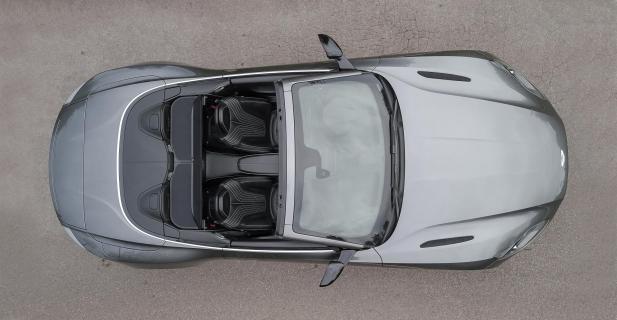 Aston Martin DB11 V8 Volante (2018)
