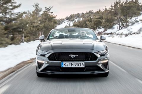Ford Mustang 5.0 V8 GT Convertible (2018)