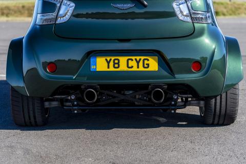 Aston Martin Cygnet met V8