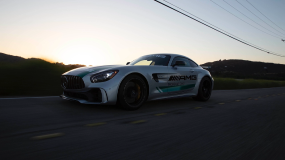 retoucheren foto amg gt r