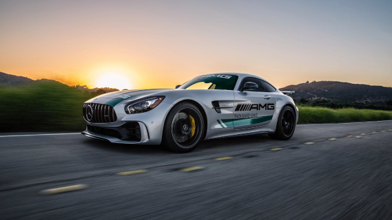 retoucheren foto amg gt r