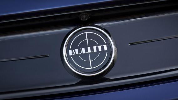 Ford Mustang Bullitt is blauw