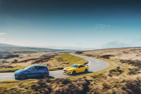 Ford Fiesta ST vs Ford Mustang HPE850