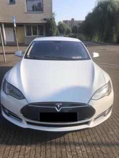Tesla met de hoogste kilometerstand van Nederland