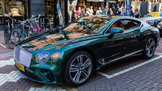 Bentley Continental GT Groen pc hooftstraat