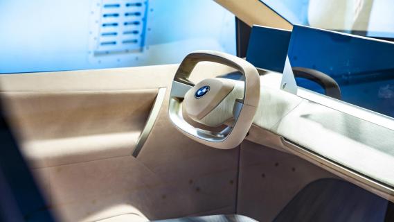 BMW Vision iNext concept interieur