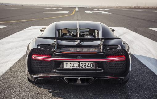 Negen caravan-trekkende performance-auto's Bugatti Chiron