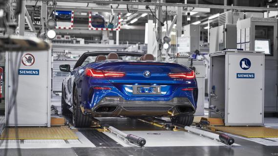 BMW 8-serie op de productielijn