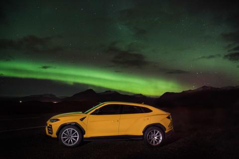 Lamborghini Urus IJsland Avventura noorderlicht