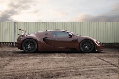 Bruine Bugatti Veyron Super Sport