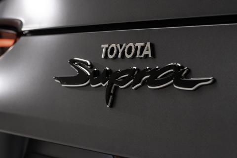 Badge van de Toyota supra