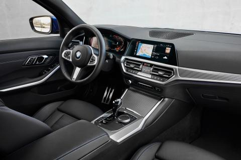 BMW 330i interieur