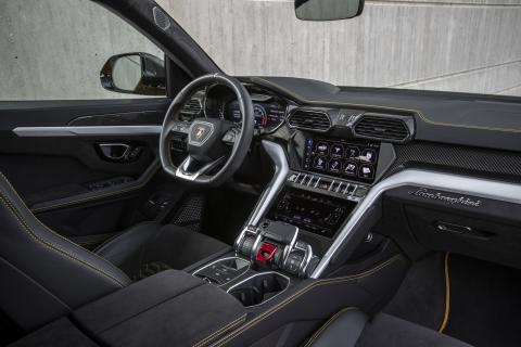 Interieur en dashboard Lamborghini Urus