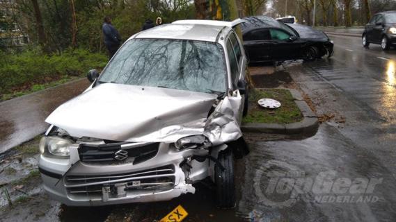 Mercedes-AMG C 63 crasht in Den Haag