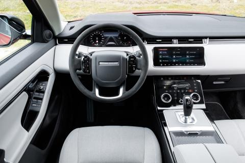 Range Rover Evoque S dashboard